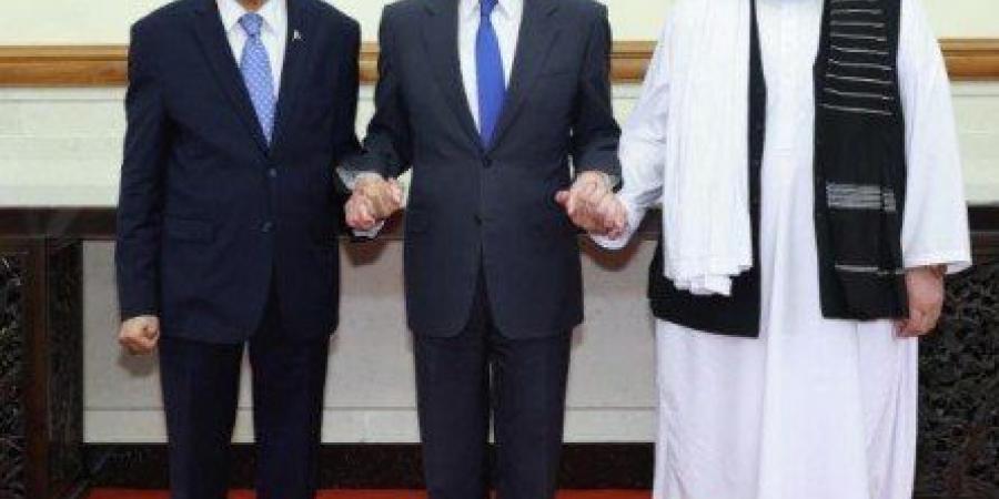 أفغانستان وباكستان تعتزمان استئناف التمثيل الدبلوماسي الكامل وتبادل السفراء قريبا