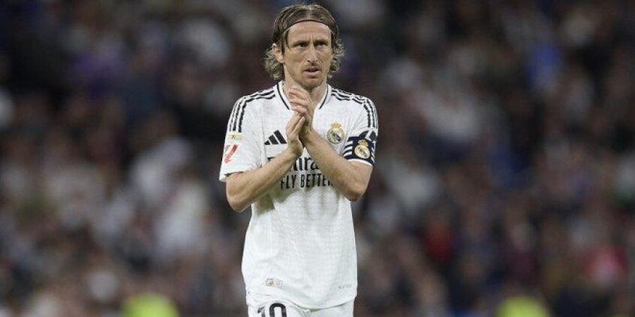 مودريتش يودع جماهير ريال مدريد برسالة مؤثرة: "حان الوقت.. لحظة لم أتمنّها أبداً لكنها سنة الحياة"