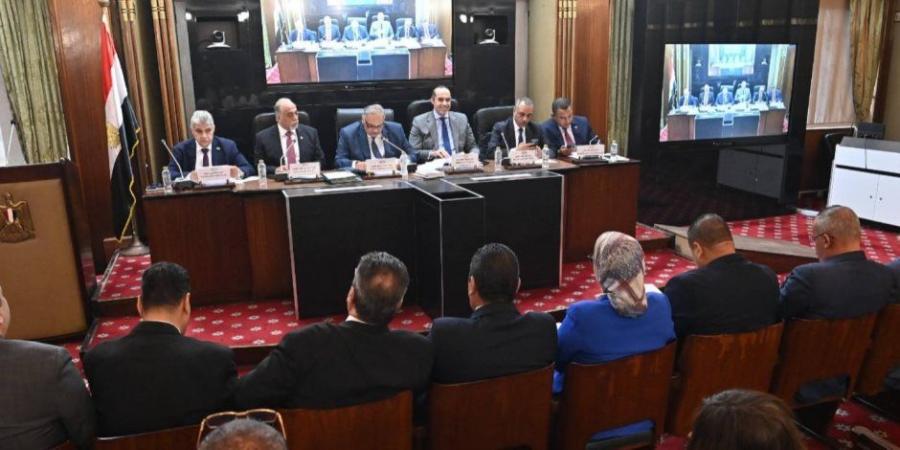 بدء اجتماع تشريعية النواب لمناقشة تعديل قانوني مجلس النواب وتقسيم الدوائر الانتخابية
