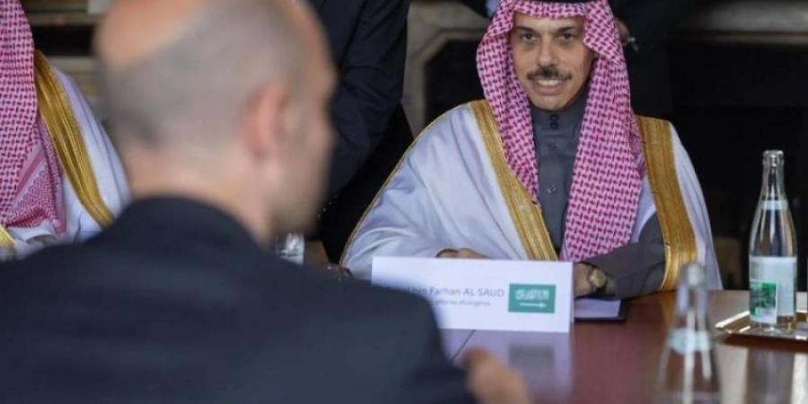 اللجنة الوزارية بشأن غزة تعقد اجتماعًا مع وزير خارجية فرنسا
