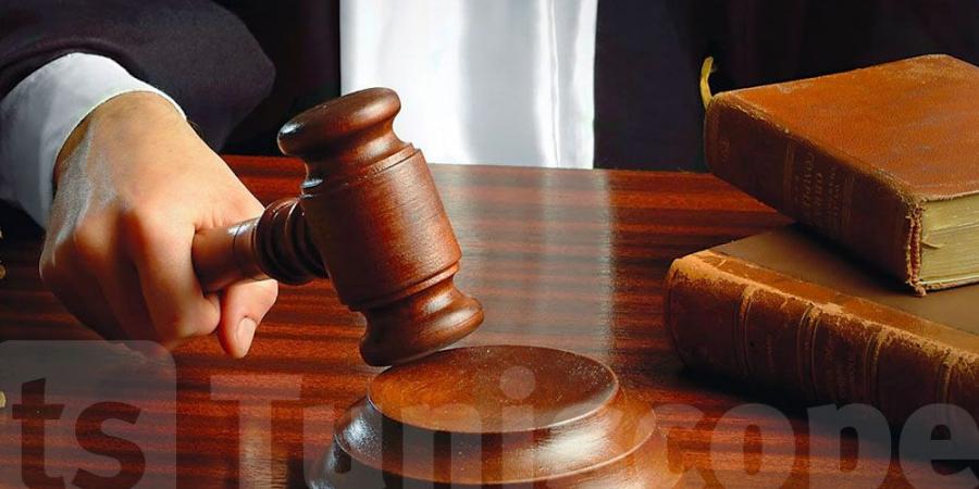 عاجل : النيابة العمومية تفتح تحقيقاً بعد وفاة شابة بطلق ناري في الكاف