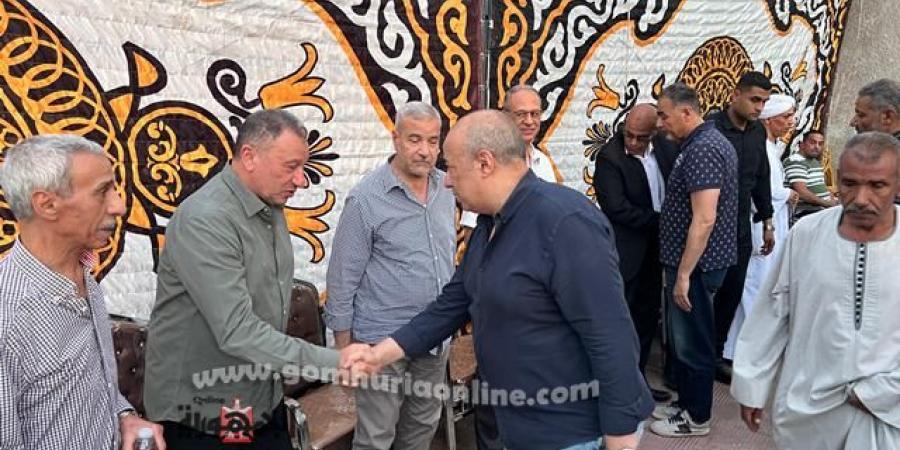 الخطيب يتلقى عزاء شقيقته وسط جموع المحبين