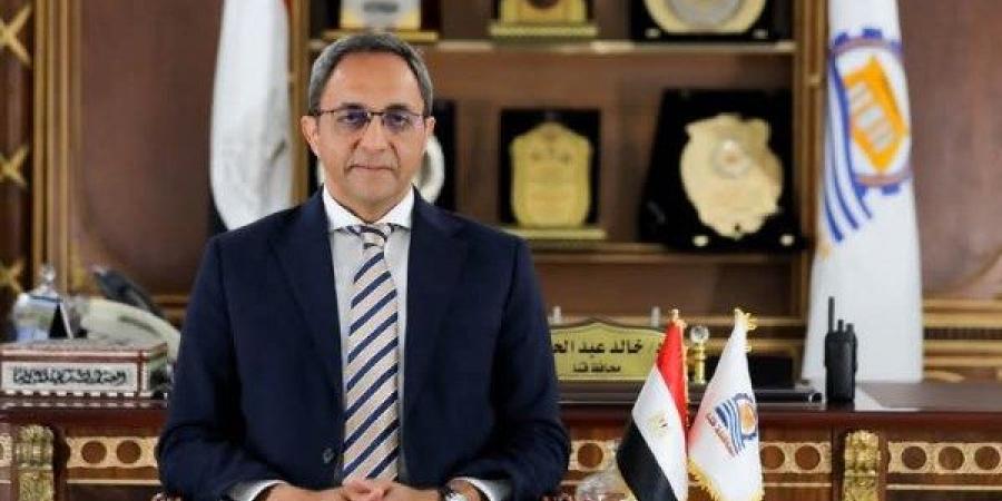 محافظ قنا ينفي وجود أمراض وبائية بين المواشى