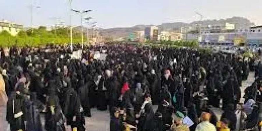 تعز تستعد لاحتجاجات نسائية السبت القادم للمطالبة بتحسين الخدمات ووقف التدهور المعيشي