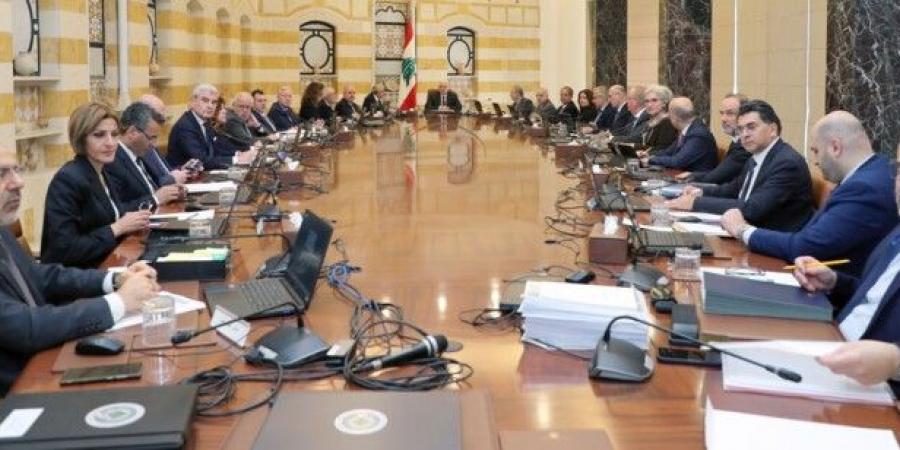 "الأنباء": منح الحكومة اللبنانية مهلة 8 أشهر للانتهاء من ملف السلاح توازيًا مع تجميد المساعدات
