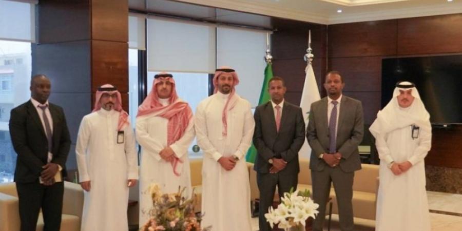 مدير فرع الموارد البشرية بمكة المكرمة يستقبل القنصل العام لكينيا بجدة
