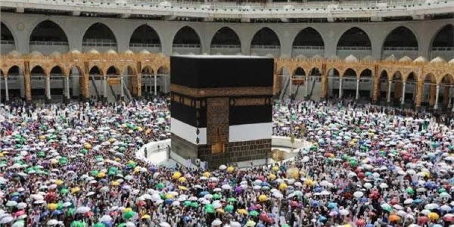 "الوزراء السعودي" يؤكد اعتزاز المملكة بشرف خدمة الحرمين الشريفين والحجاج