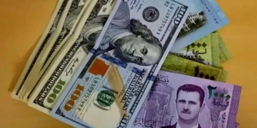 الليرة السورية تنهار مجددًا أمام الدولار اليوم 28 مايو 2025.. أرقام صادمة في السوق السوداء