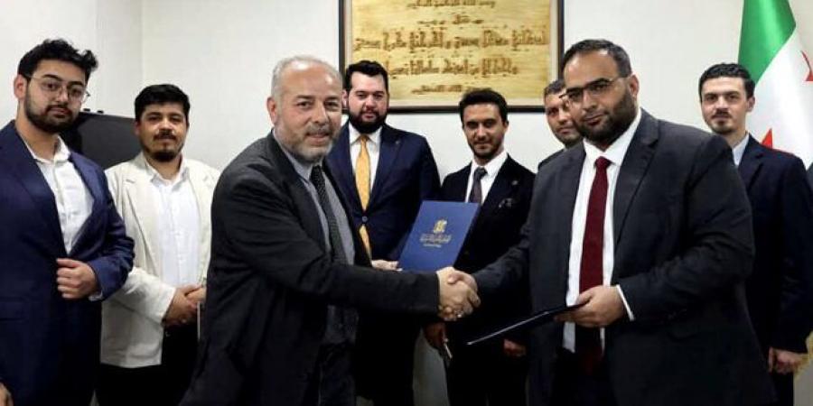 وزارة الاقتصاد والصناعة توقع مذكرة تفاهم مع شركة تركية لدراسة فرص الاستثمار في قطاع السيارات