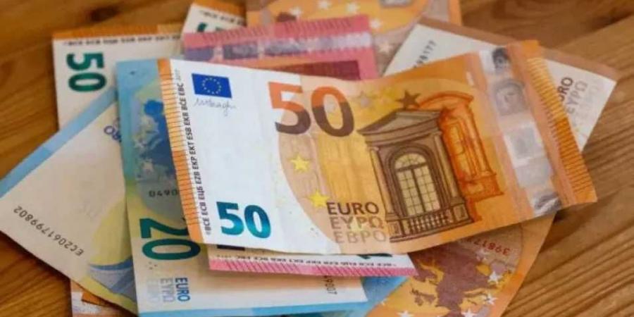 سعر اليورو اليوم الأربعاء 28 مايو 2025 أمام الجنيه المصري.. استقرار في البنوك وتباين طفيف