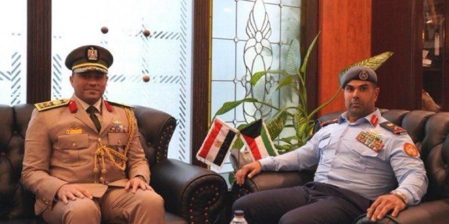 نائب رئيس الأركان العامة للجيش يبحث مع الملحق العسكري المصري موضوعات مشتركة