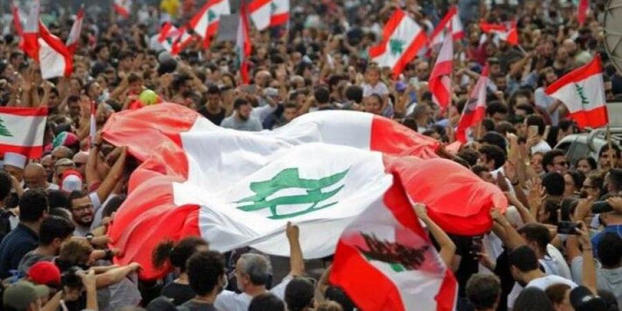 مواجهة بلا تنازل ولا انفجار أو انتحار: هل ينجح لبنان في تفكيك الحصار؟