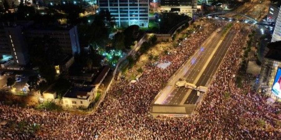 تصاعد الغضب الشعبي داخل كيان الاحتلال… اقتحام مقر الليكود واستطلاع يكشف تراجع التأييد للحكومة