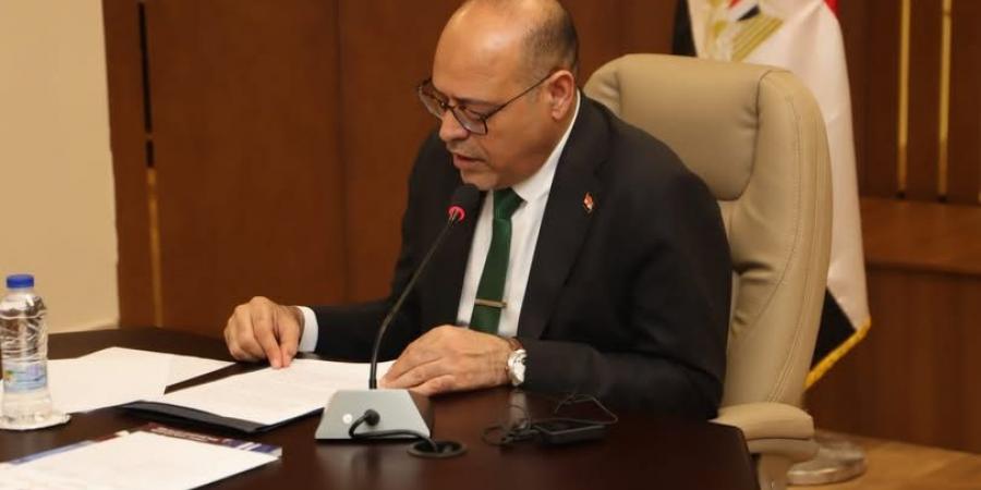 وزير العمل: صرف 200 ألف جنيه لكل متوفي و20 ألفا للمصاب بحادث المنوفية