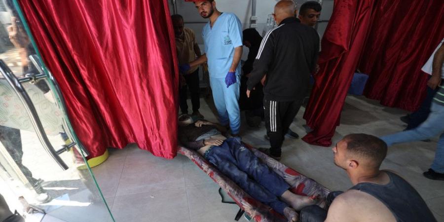 مستشفى العودة في غزة: قوات الاحتلال بدأت عملية إجلاء قسرية للمرضى والموظفين