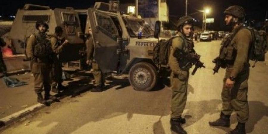 العدو الاسرائيلي نفذ حملة دهم واعتقال في الضفة المحتلة