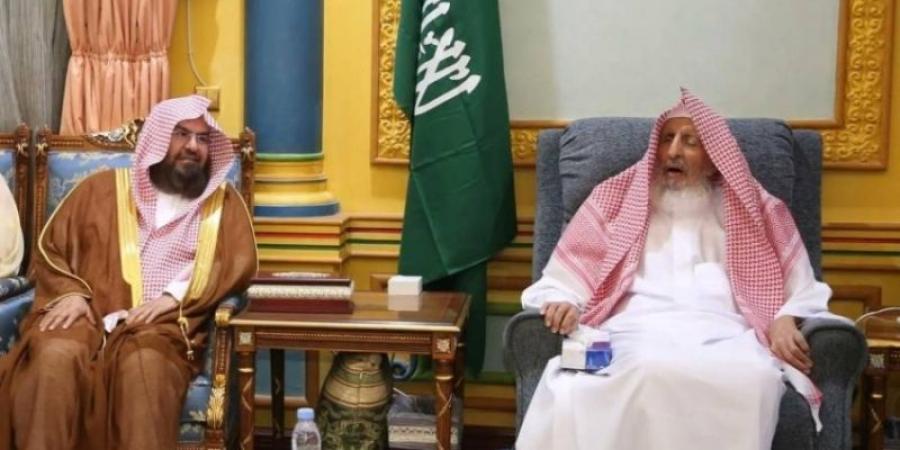 سماحة المفتي يطلع على خطة رئاسة الشؤون الدينية في موسم الحج
