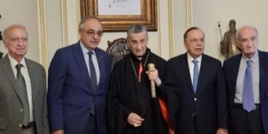 وفد من المجلس العام الماروني زار البطريرك الراعي مطمئنًا على صحته
