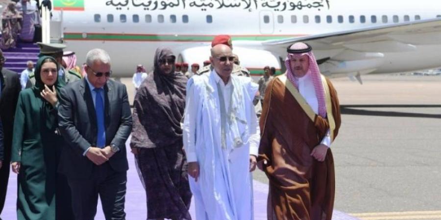 الرئيس الموريتاني يصل إلى المدينة المنورة