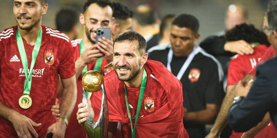 بعد رحيله.. تعرف على بطولات علي معلول مع النادي الأهلي