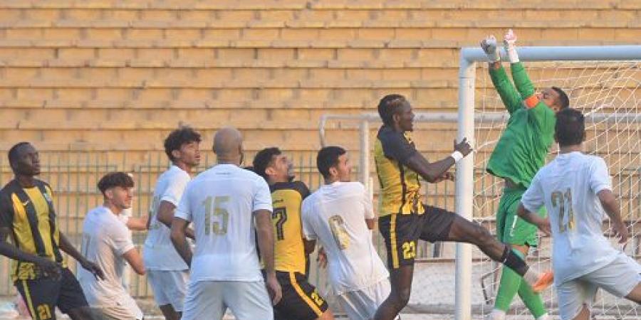البطاقة الثالثة حائرة بين الكهرباء وابوقيروصراع رباعي علي الهبوط 