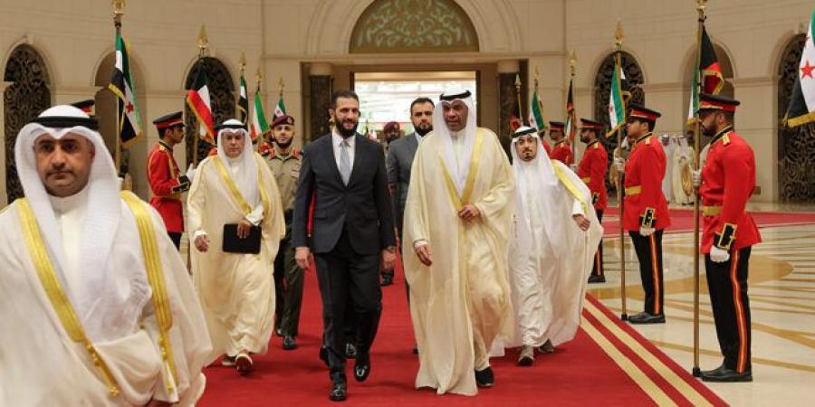 الرئيس الشرع يصل دولة الكويت تلبية لدعوة كريمة من صاحب السمو الأمير الشيخ مشعل الأحمد الجابر الصباح