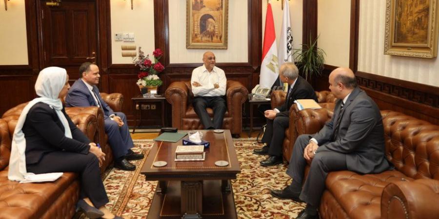 جهاز تنمية المشروعات يبدأ المرحلة الثانية لتطوير المشروعات الصناعية الصغيرة بالمنيا والإسكندرية بالتعاون مع الجايكا