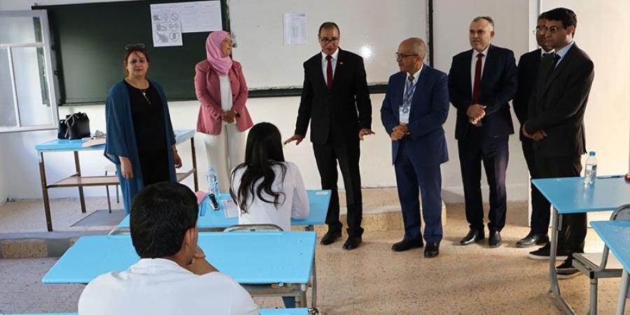 باجة: انطلاق امتحانات الباكالوريا بكافة مراكز الاختبارات