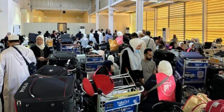 آخر رحلات الحجاج تغادر مطار دمشق.. والأوقاف تحدد 16 حزيران موعداً للعودة