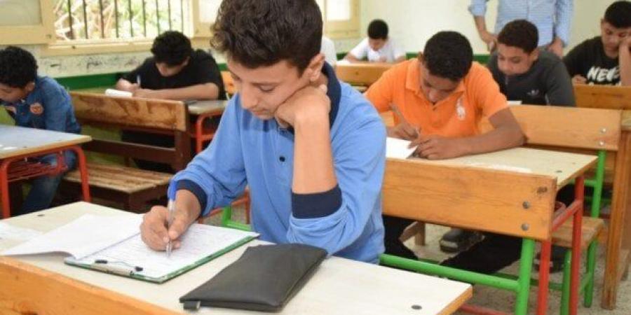 انتظام سير امتحانات الإعدادية بإدارة جنوب بورسعيد التعليمية