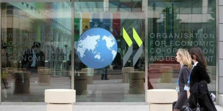 التعاون الاقتصادي تخفض توقعاتها العالمية بسبب رسوم ترامب الجمركية