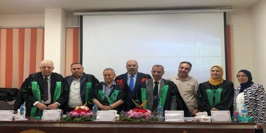 رئيس جامعة سوهاج يشهد المؤتمر الأول للأبحاث الطلابية بكلية العلوم