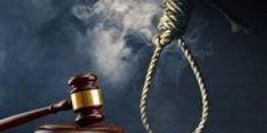قنا: إحالة أوراق ربة منزل شاركت زوجها في قتل نسيبه وقطعا جثمانه للمفتي