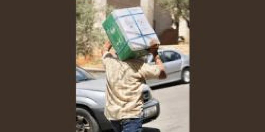 مركز الملك سلمان يوزّع أكثر من ألف سلة غذائية في لبنان