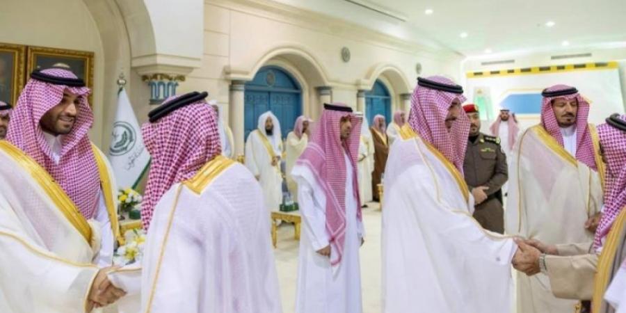 أمير منطقة الجوف يستقبل المهنئين بعيد الأضحى