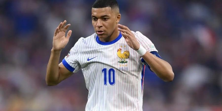 انقلاب على مبابي في غرفة ملابس منتخب فرنسا