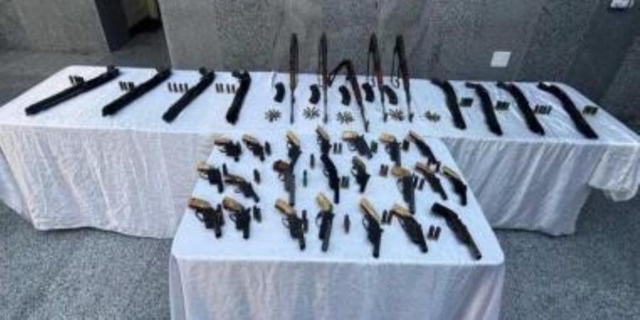 الداخلية تواصل حملاتها وتتمكن خلال 24 ساعة من ضبط 363 قضية مخدرات و160 قطعة سلاح