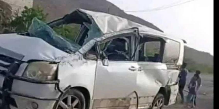 فاجعة مزدوجة تهز ريمة.. أب يفقد ابنه شهيدا في الجبهة وزوجته وأولاده في حادث مأساوي