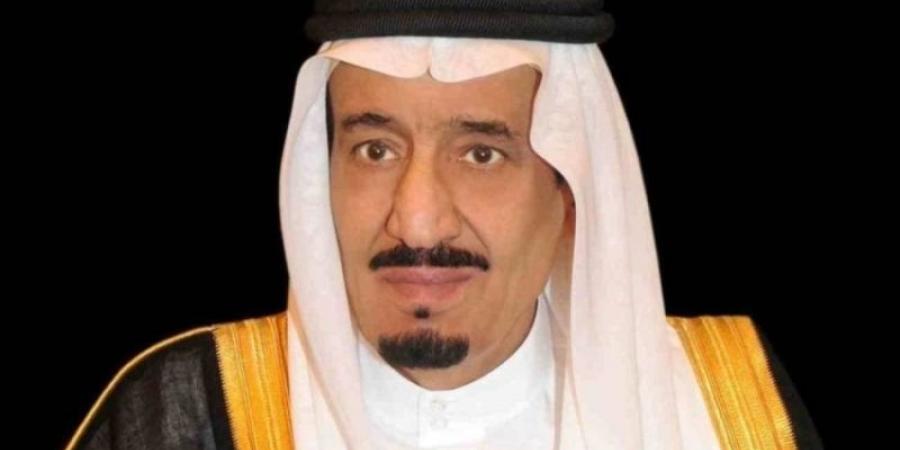 حاكم أم القيوين وولي عهده ونائبه يهنئون خادم الحرمين بنجاح موسم الحج