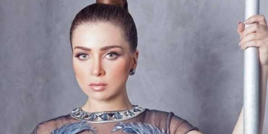مي عز الدين تكشف عن علاقتها بالمسرح ومدى عشقها له