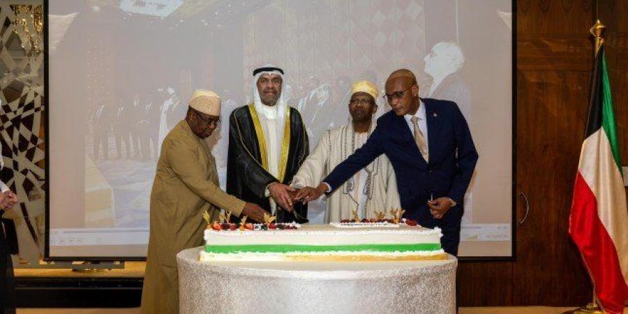 وزير الخارجية الكويتي يؤكد عمق العلاقات مع الدول الافريقية والحرص على تعزيز التعاون المشترك