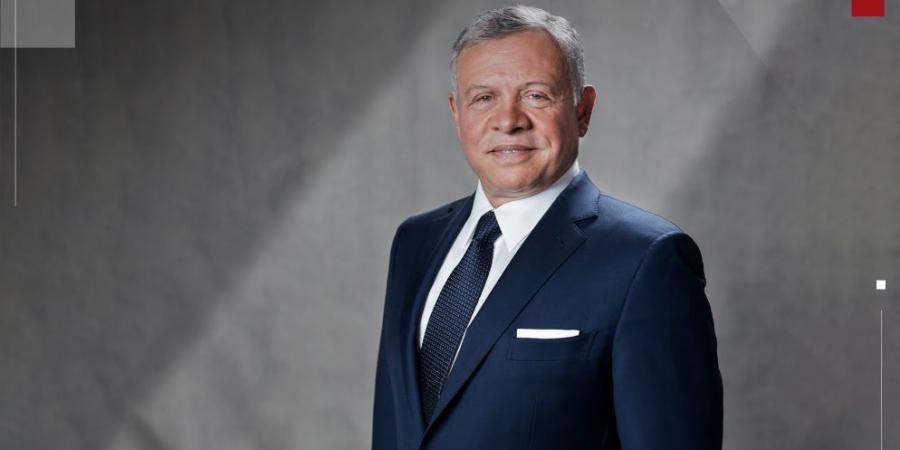 الملك يستقبل الرئيس اللبناني في مطار ماركا