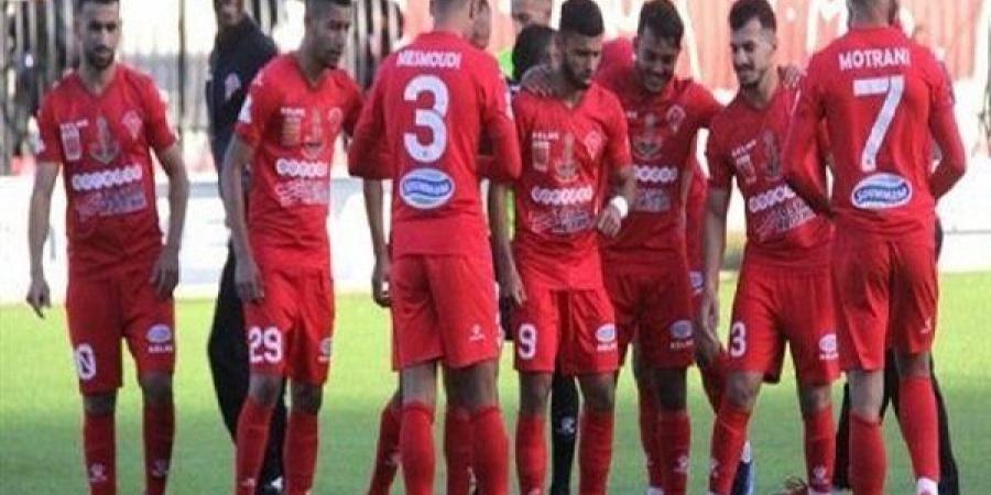 شاهد.. بث مباشر لمباراة مولودية وهران ومولودية البيض في الدوري الجزائري