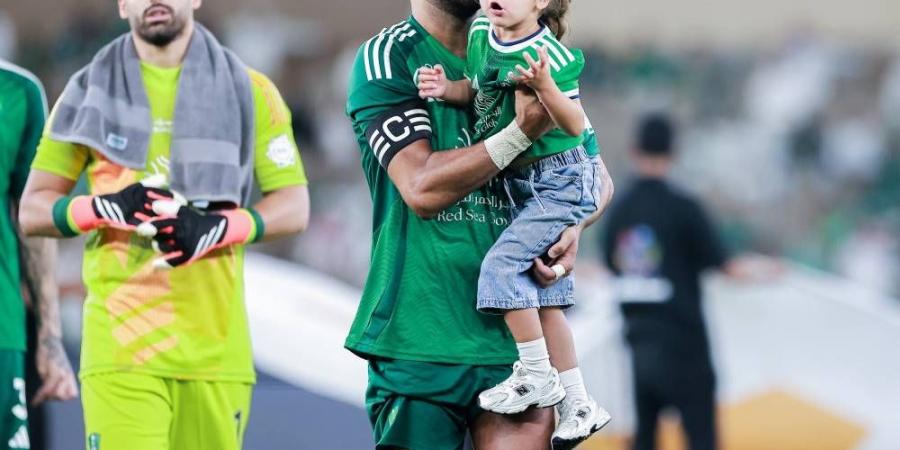 بعد كانتي.. الأهلي يرفض إعارة محرز للهلال