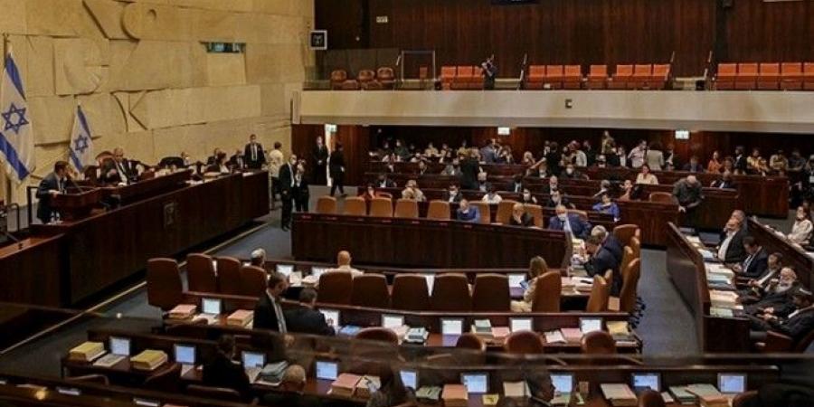 استطلاع: أغلبية إسرائيلية تؤيد انتخابات مبكرة وتخوف واسع من مواجهة مع إيران