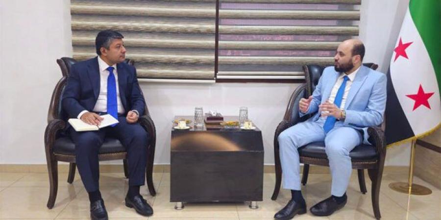 وزير الطاقة يبحث مع القائم بأعمال سفارة أذربيجان فرص الاستثمار المتاحة بمجال الطاقة