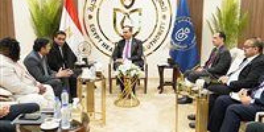 رئيس هيئة الرعاية الصحية يتابع إنشاء مركز تميز لأمراض العيون بمستشفى رمد بورسعيد والتوأمة مع أحد المراكز الأوروبية