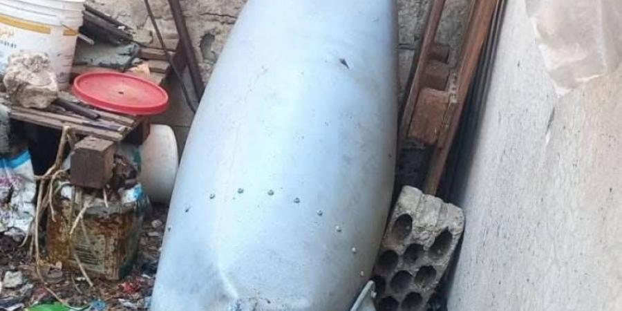 سقوط بقايا صاروخين إيرانيين في ريف درعا بسوريا