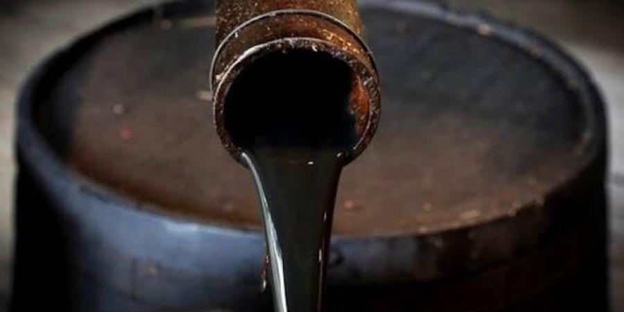النفط يقلص مكاسبه لنحو 6% مع تقييم الأسواق التطورات العسكرية