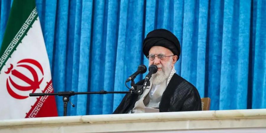 خامنئي: إسرائيل "لن تنجو من العقاب"